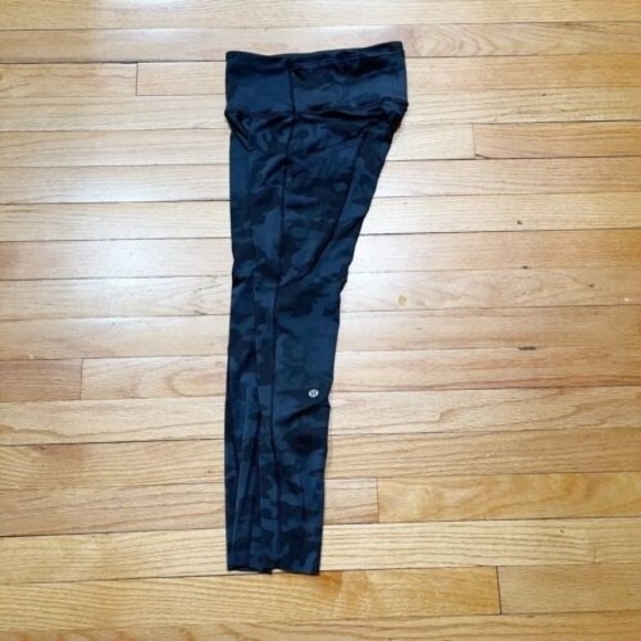 Lululemon Womens Size 2 Fast Free Tight II 25" Non-Reflective Nulux Gray Camo - Picture 13 of 16